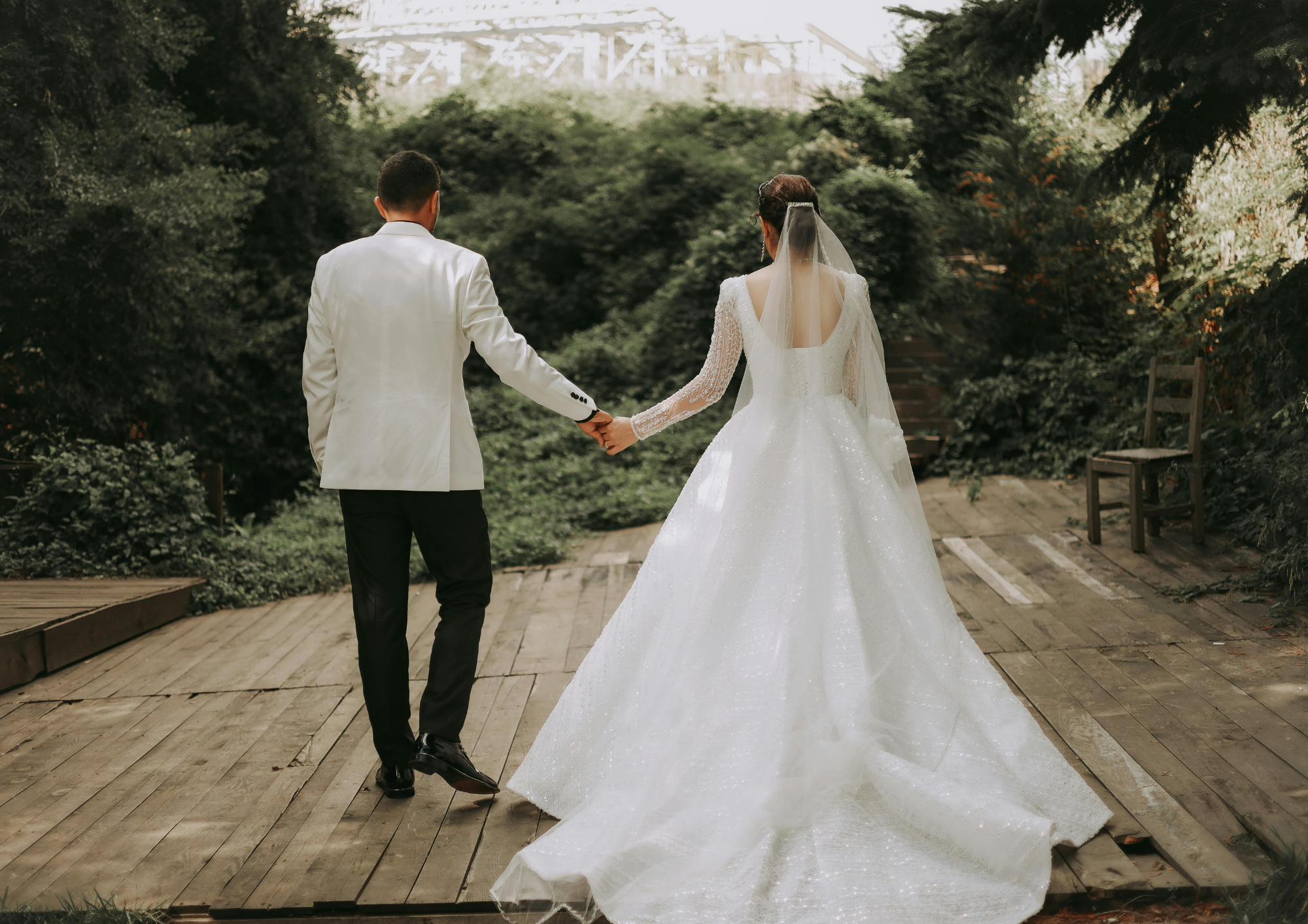 A Practical Framework for Planning Wedding-Day Hair and Makeup